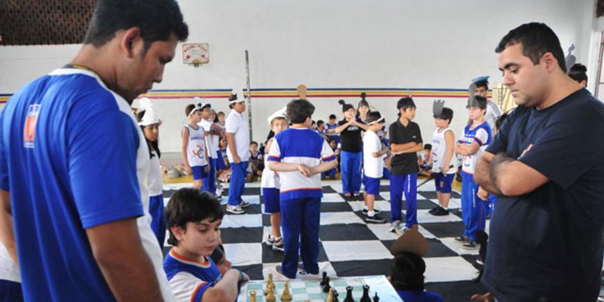 Participantes do Manaus Chess Open revelam a importância do xadrez na  escola - Portal Em Tempo