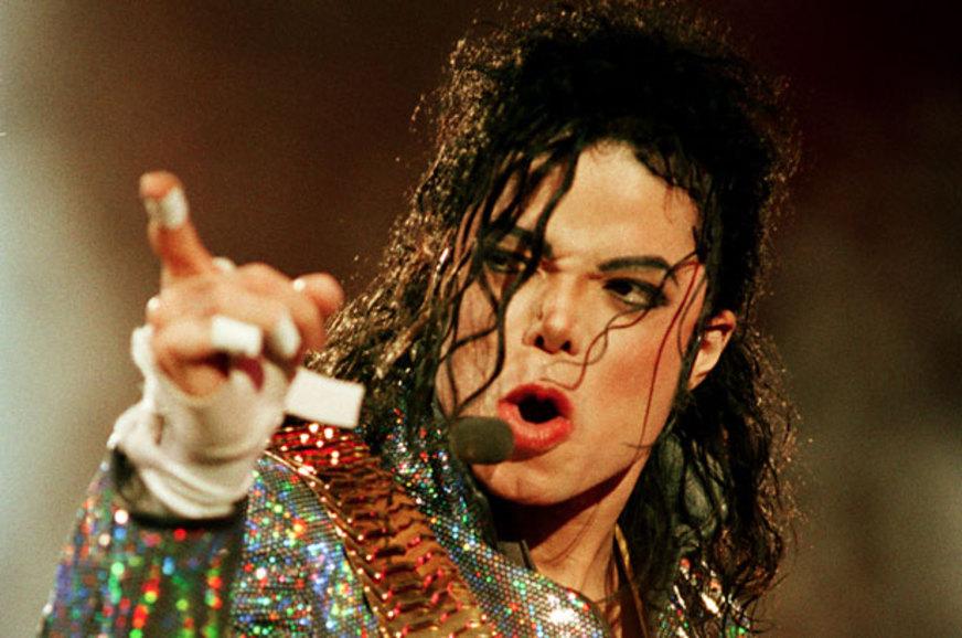 Nova música de Michael Jackson estreia durante prêmio iHeartAwards