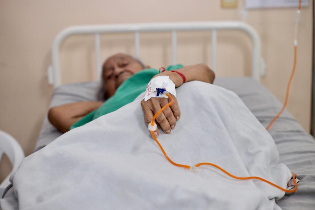 Aos 76 anos de idade, Maria Pereira Dutra está na expectativa de ser atendida hoje (15) (Foto: Gilson Mello)