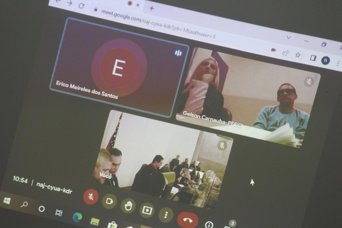 Gelson Carnauba foi ouvido por meio de transmissão por videochamada (Foto: Arlesson Sicsú)