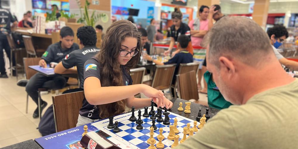 Sedel oferece aulas de xadrez para crianças e adolescentes em Manaus