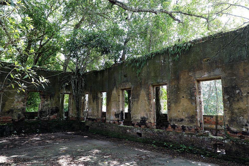 Ruinas do antigo leprosário de Paricatuba (Foto: Arquivos/FUHAM)