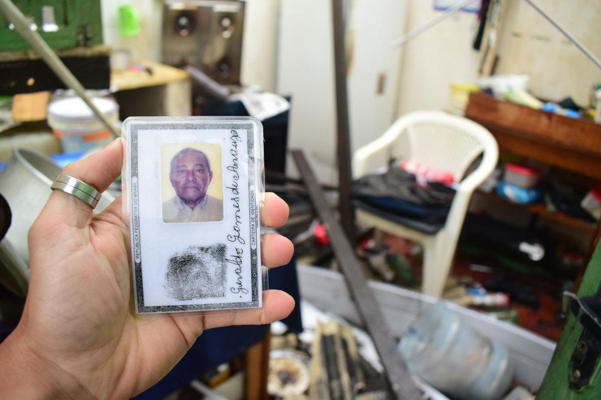 A vítima mora no local há mais de uma década e sempre foi bastante reservado, segundo outros moradores da pensão (Foto: Junio Matos)