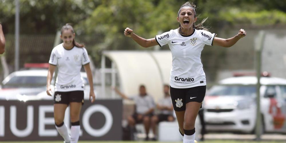 Em estreia, Corinthians goleia Ceará por 14 a 0