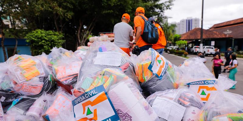 Fam&iacute;lias afetadas pela chuvas de mar&ccedil;o recebem kits humanit&aacute;rios