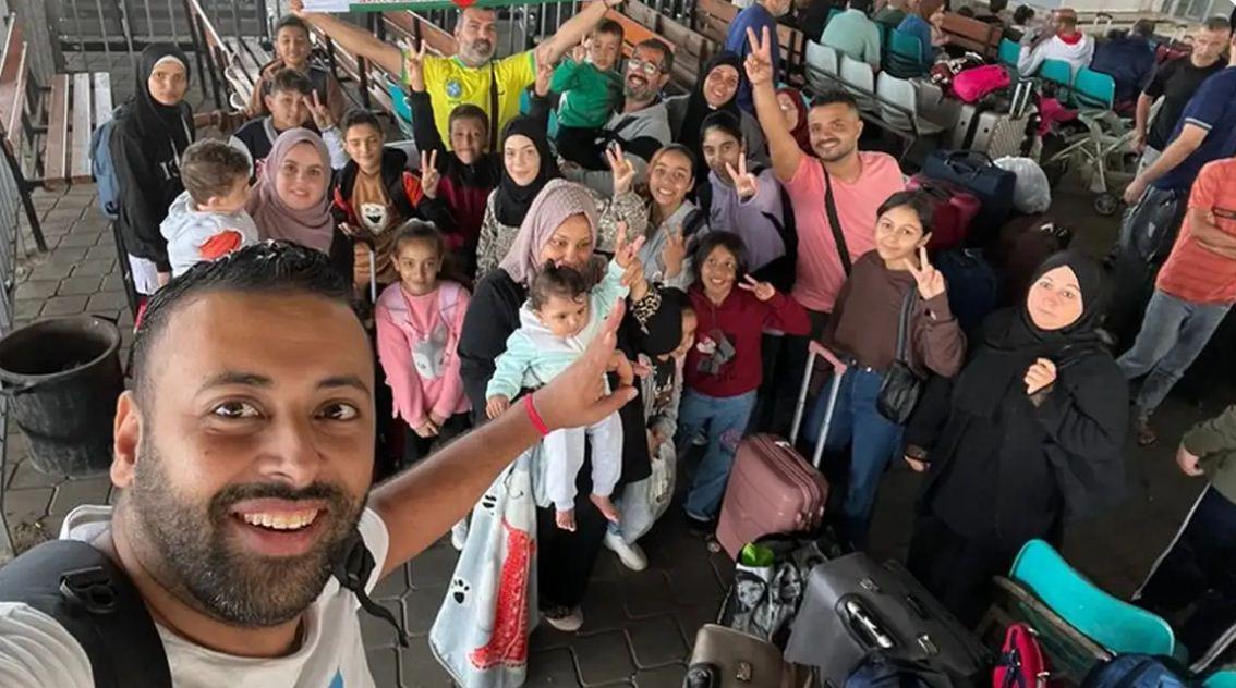 Um grupo de 32 brasileiros que aguardava repatriação em Gaza conseguiu cruzar a fronteira com o Egito, pelo Portal de Rafah. (Foto: redes sociais)