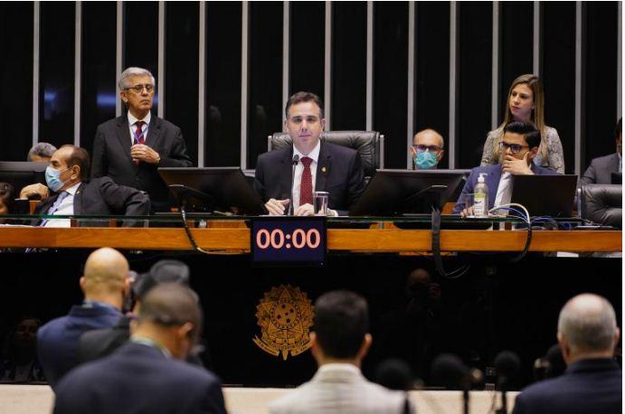 Pacheco cancela sessão que analisaria vetos e projetos orçamentários