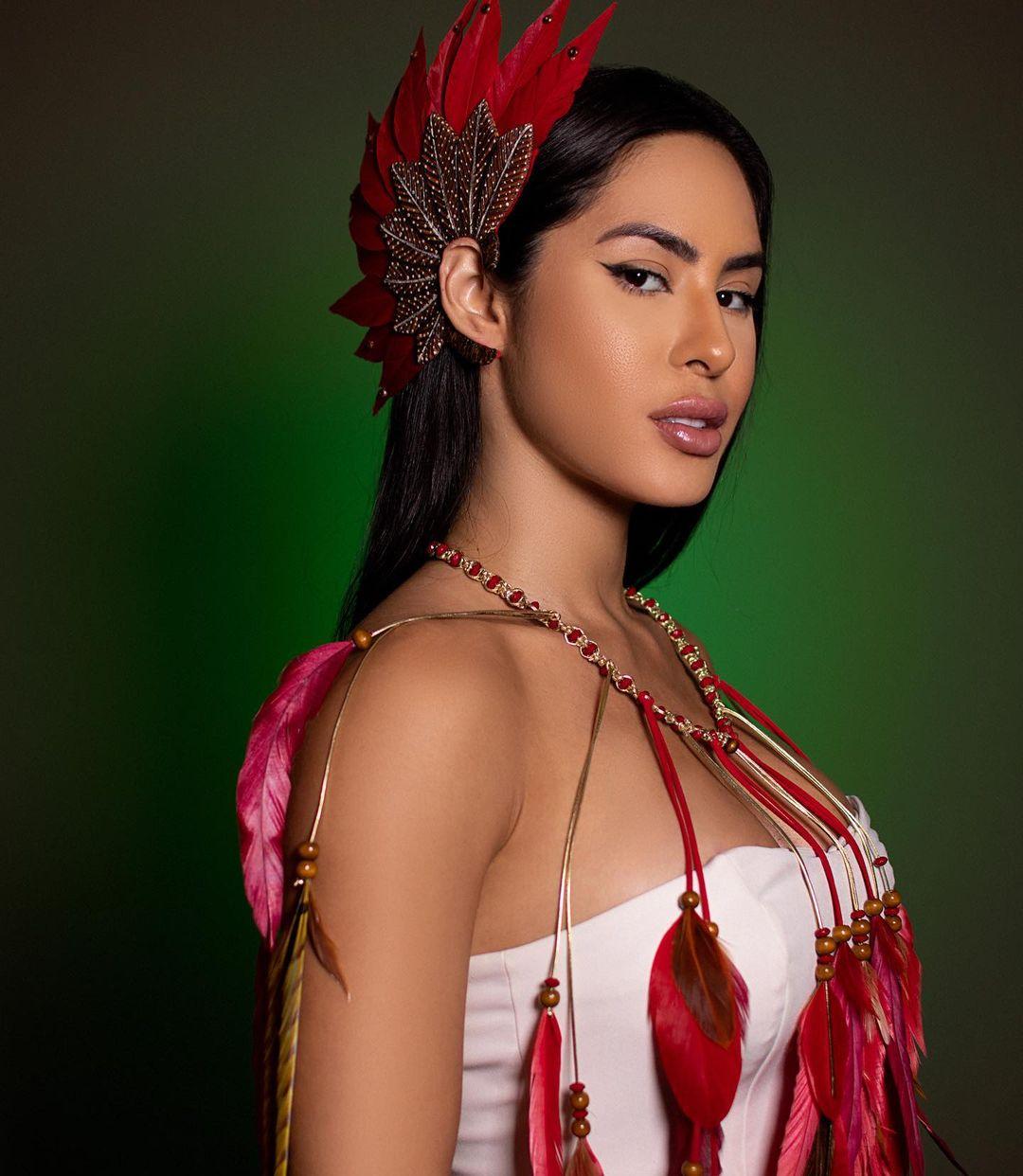 Conhe&ccedil;a Isabelle Nogueira, influencer e cunh&atilde;-poranga que disputa vaga no  BBB24