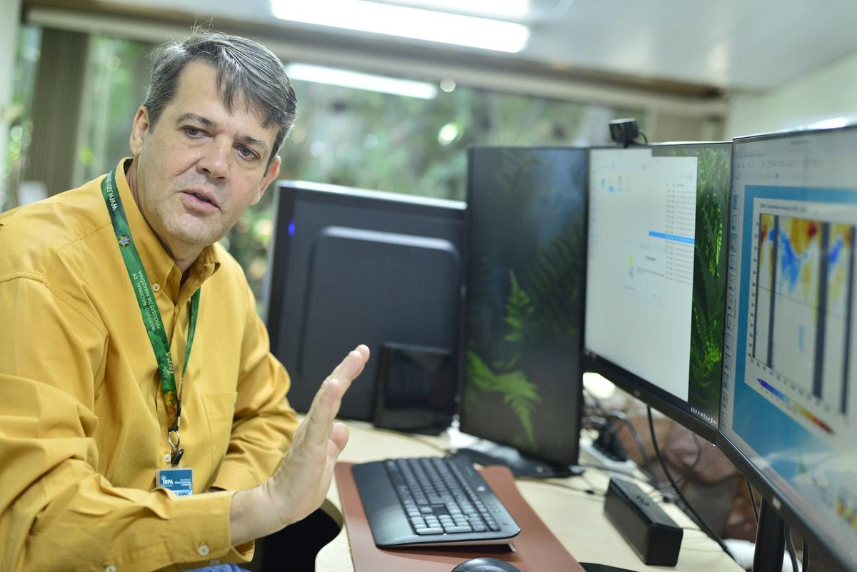 Choveu metade do esperado em janeiro e abaixo do previsto para fevereiro 1 Metereologista Renato Sena falou sobre as mudanças do clima em decorrência do fenômeno El Niño. (Foto: Junio Matos)