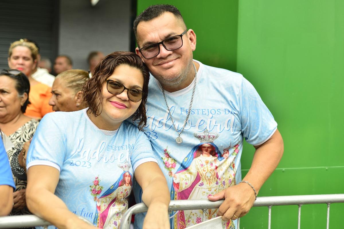 Cabeleireira Roseane Brandão, 45 anos, acompanhada do esposo Claudinei Brandão (Foto: Junio Matos)