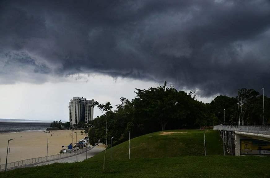 Imagem de 2021, quando Manaus estava sob os efeitos do fen&ocirc;meno La Ni&ntilde;a (Foto: Junio Matos/A CR&Iacute;TICA 12/03/2021)