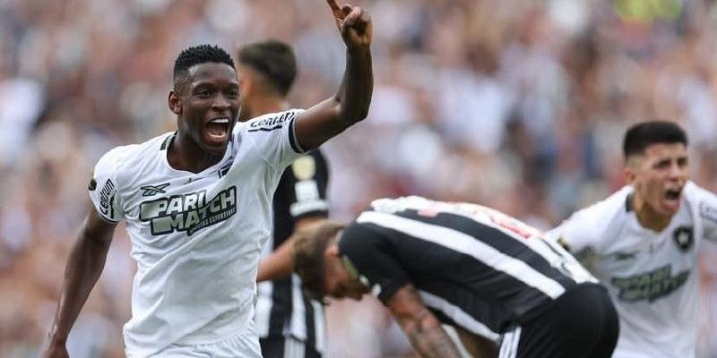 Botafogo vence Atlético-MG por 3 a 1 e conquista Libertadores da América