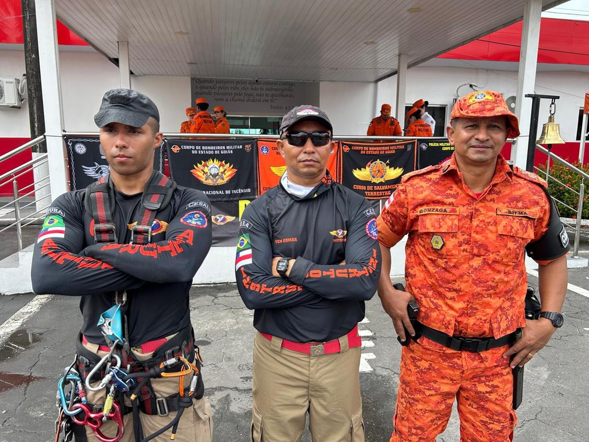 Militar Alan Silva (à esquerda), com seu pai e tio