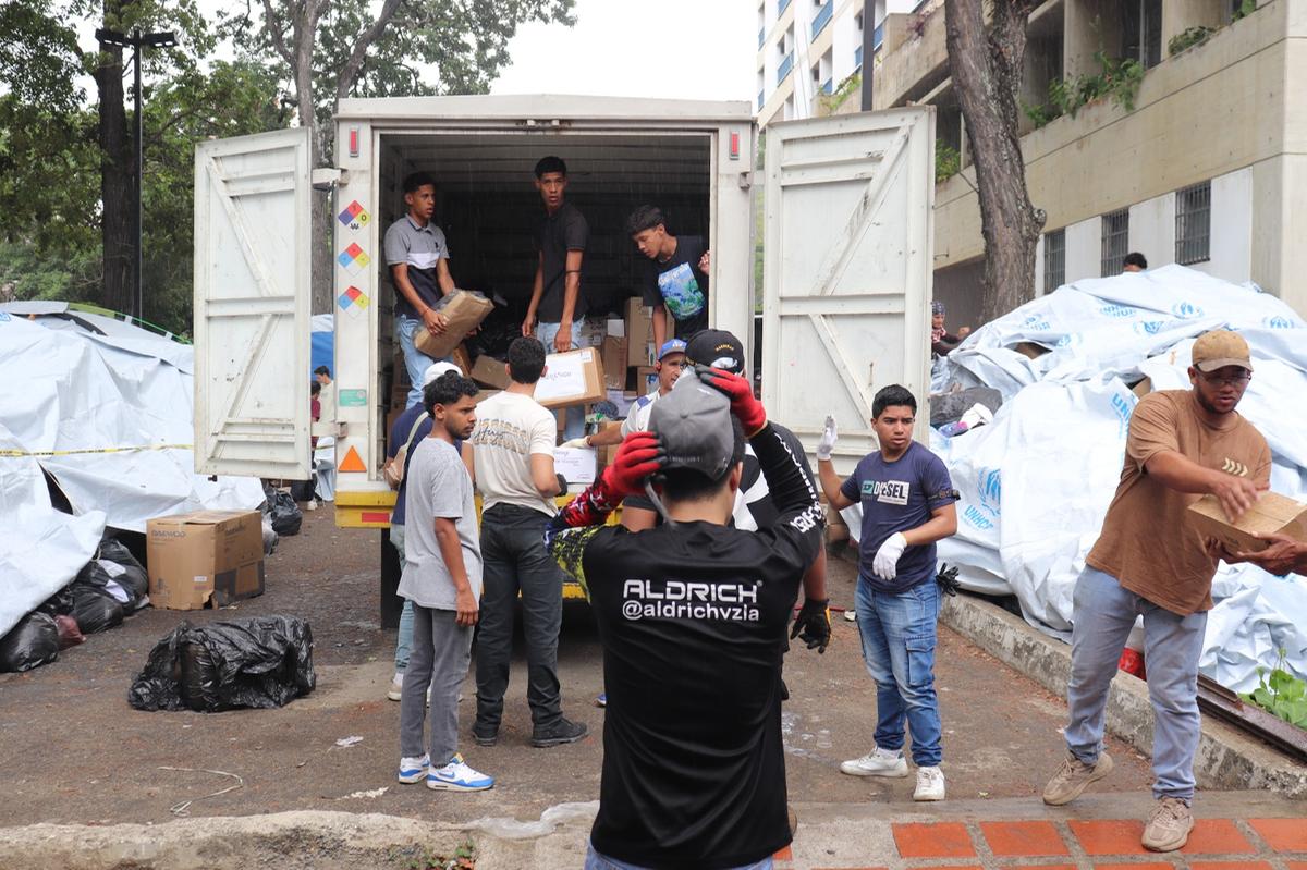 Toda a logística da campanha foi organizada em parceria com a rede Cáritas para garantir que os donativos cheguem às famílias atingidas. (Foto: Cáritas Venezuela)