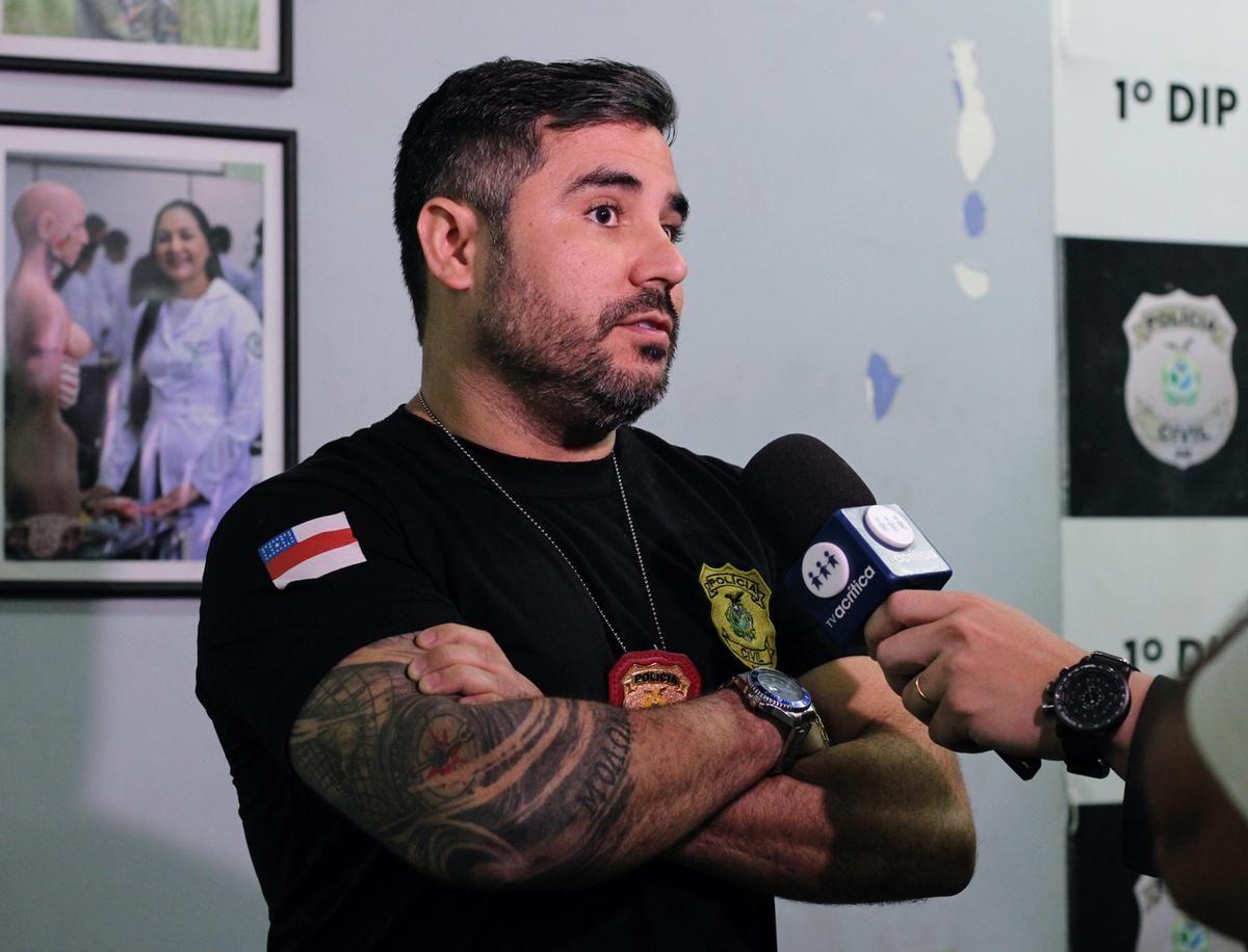 Delegado Cícero Túlio detalha andamento de inquérito sobre estelionato no 1º DIP (Foto: Divulgação)