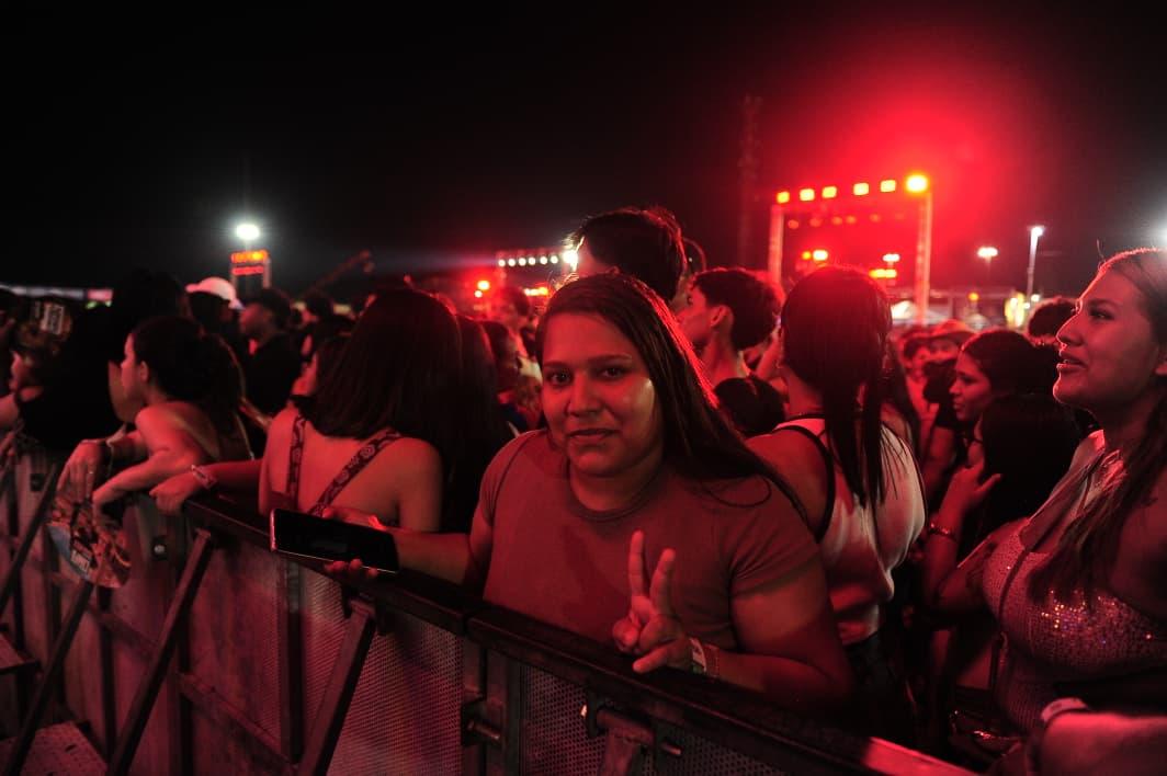 Fãs acompanharam de perto a apresentação de Ferrugem no último dia do festival.