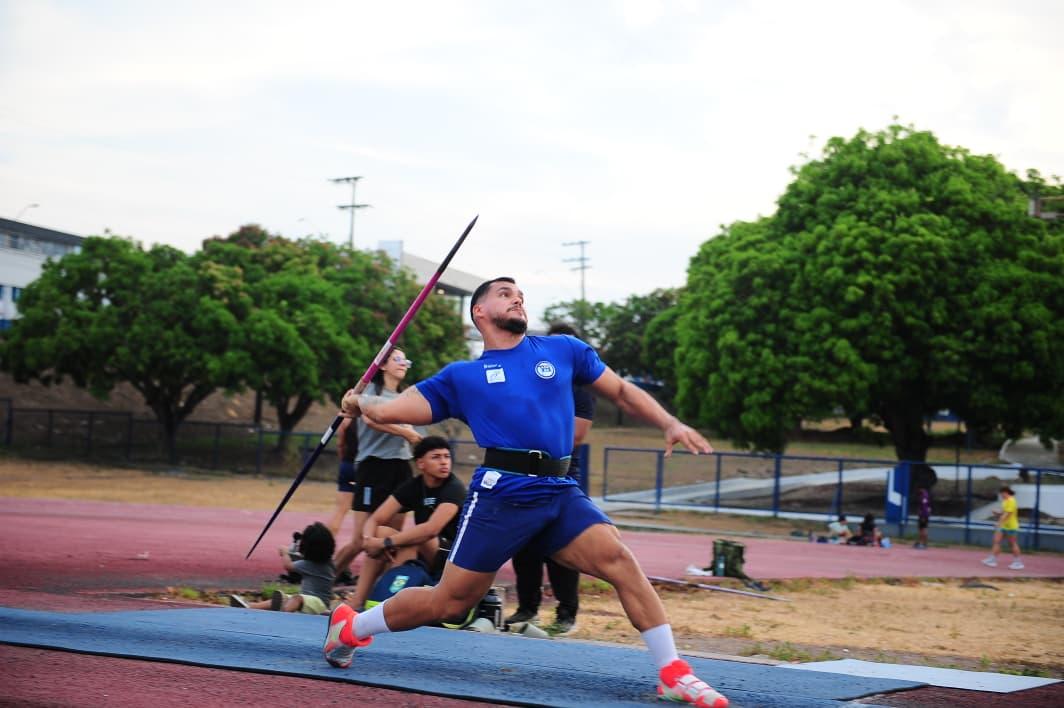 Atletas têm treinando no fim da tarde como forma de driblar o calor extremo