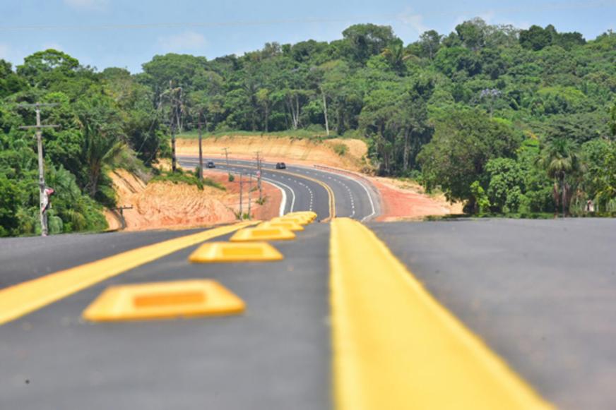 Governo entrega trecho de 15 quil&ocirc;metros na AM-070 e ramais em Iranduba