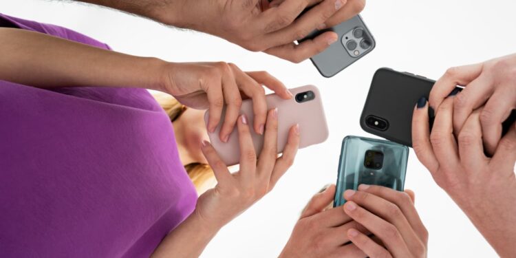 Índia coloca Apple e Samsung contra a parede com atitude surpreendente