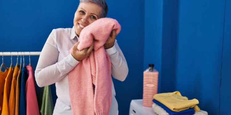 Roupas confortáveis que idosos acima de 60 anos devem usar