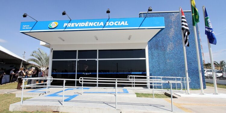 INSS paga salário de R$ 8.475 para beneficiários