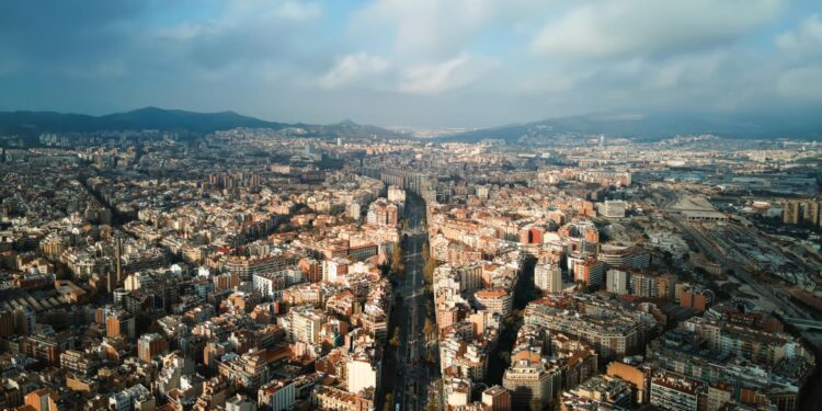 Cidade da Espanha faz turistas do mundo se apaixonarem por causa da qualidade de vida