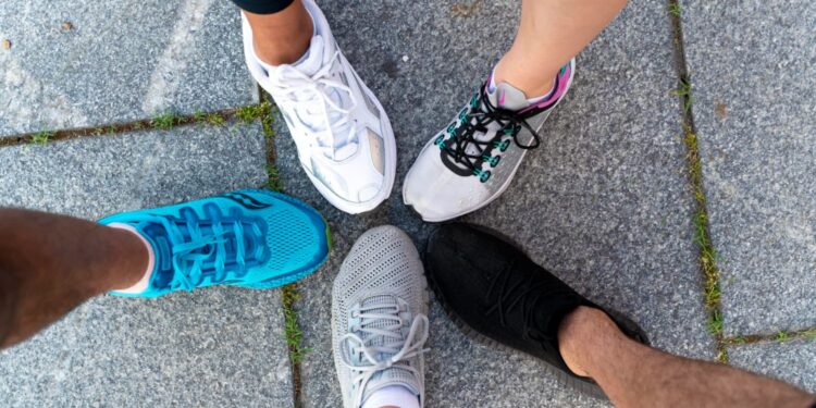 5 melhores tênis para quem passa o dia todo trabalhando de pé
