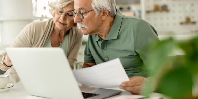Idosos precisam comprovar 44 anos de contribuição para ter direito a aposentadoria na Bélgica