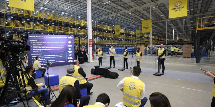 Mercado Livre surpreende ao abrir centro de logística na China
