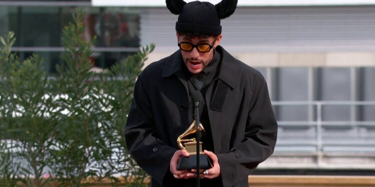 A mansão de R$ 41 milhões de Bad Bunny com 650 m², 8 quartos, 7 banheiros e mais impressiona