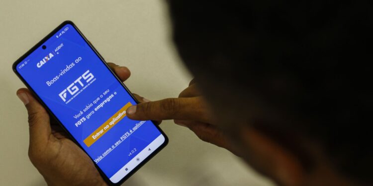 R$ 3,9 bilhões são liberados para trabalhadores de todo Brasil sacarem