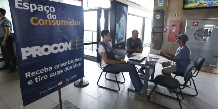 Aviso do Procon para quem tem dívidas não pagas com mais de 5 anos