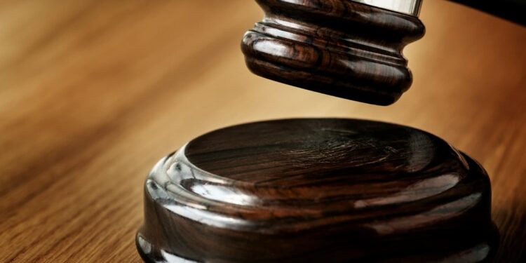 Cruzeiro e Galo vão pagar R$ 400 mil cada após baderna na final do Mineiro