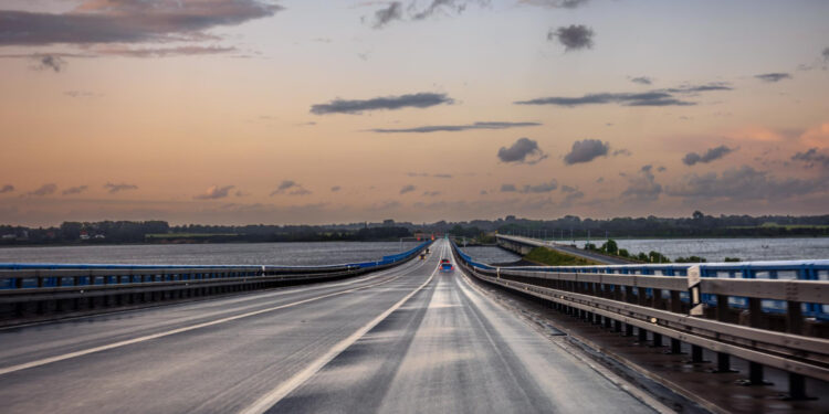 Com investimento de quase R$ 400 milhões, nova rodovia vai cortar 300 km entre duas cidades brasileiras importantes