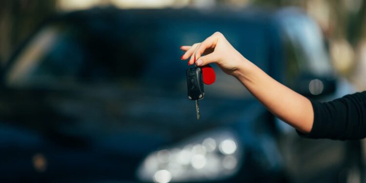 Brasileiros que usam carro para trabalhar podem aproveitar descontão de 30% ao comprar um novo