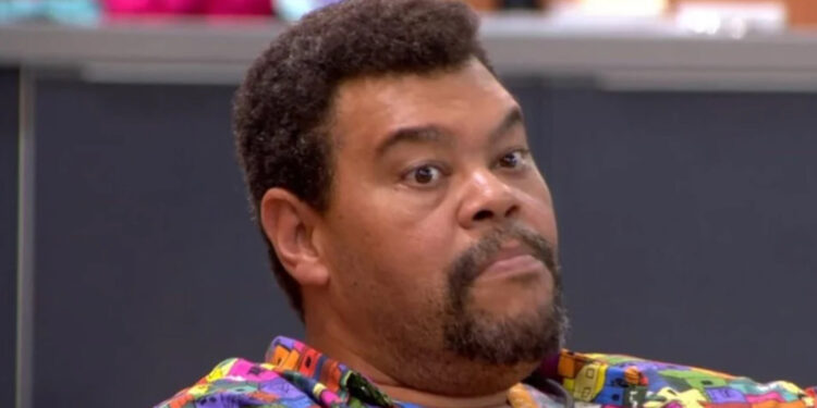 Babu Santana se torna recordista de dias na casa do BBB