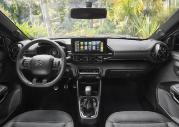 Carro mais barato do Brasil no fim de março custa R$ 73.490 trazendo porta-malas de 315 litros e 75 cavalos de potência