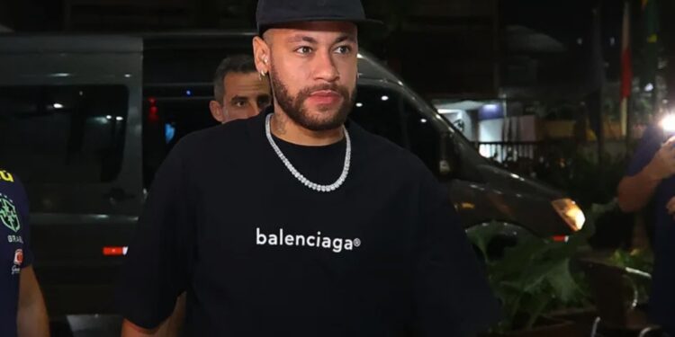 Ancelotti bate o martelo sobre Neymar após sobrar vaga de última hora na Seleção Brasileira