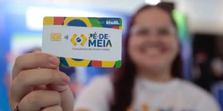 Lista de regras e CPFs que tem direito ao Pé de Meia