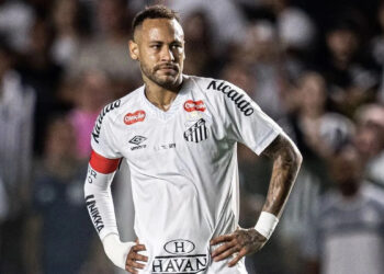 Após prédio onde Neymar tem cobertura de R$ 315 milhões, marca de carros lança bicicleta por R$ 125 mil