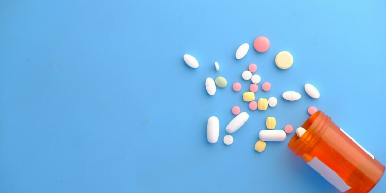 Novo remédio vindo da Europa pode passar a ajudar mulheres na menopausa com calorão