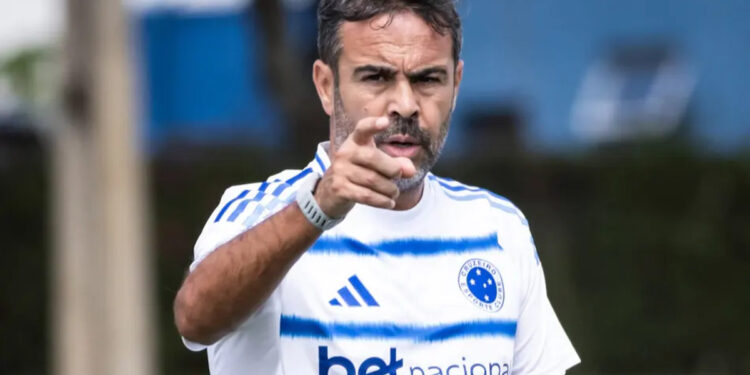 Artur Jorge perde jogador de R$ 36 milhões logo antes do Cruzeiro estrear na Libertadores