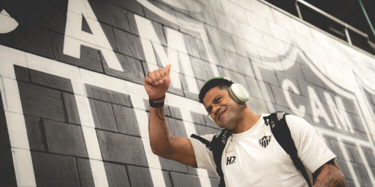 Fluminense deve mandar 2 medalhões embora após a chegada de Hulk