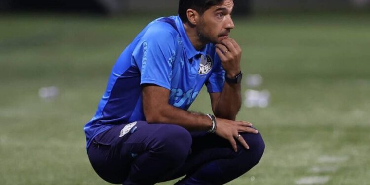 Abel Ferreira ganha reforço de R$ 240 milhões no Palmeiras