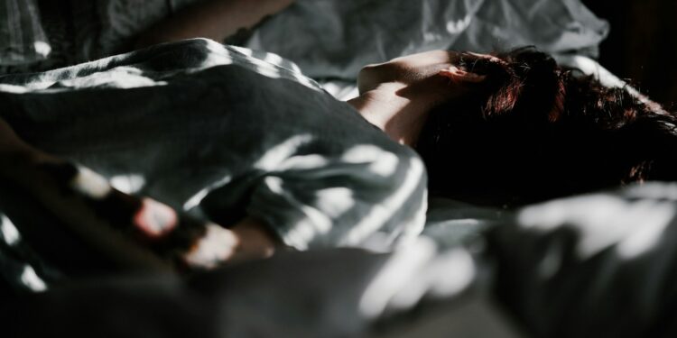 5 técnicas eficazes para dormir rápido quando está sem sono