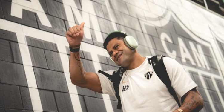 Atlético-MG pode contratar atacante de R$ 2,6 milhões mensais para substituir Hulk