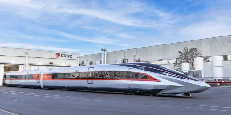 País com 50 mil quilômetros de trilhos quer trazer trens que chegam a 250 km/h ao Brasil