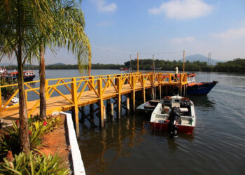 Ilha brasileira está barrando novos moradores, mas ainda aceita ser visitada e cobra menos de R$ 1