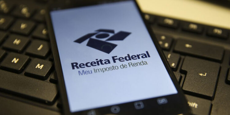 A partir de qual idade é obrigatório declarar Imposto de Renda?