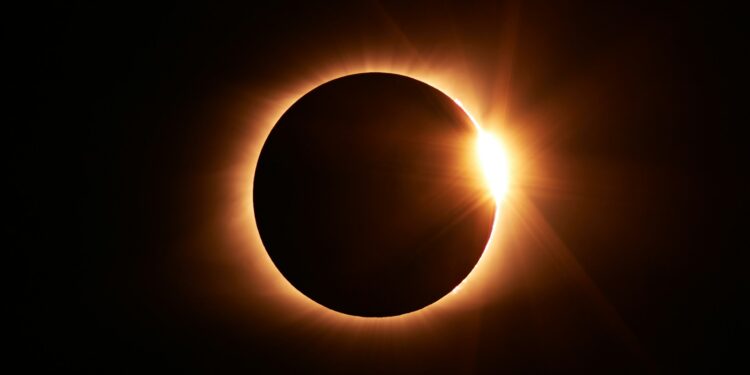 Maior eclipse solar do século se aproxima e só voltará a acontecer mais de 157 anos depois
